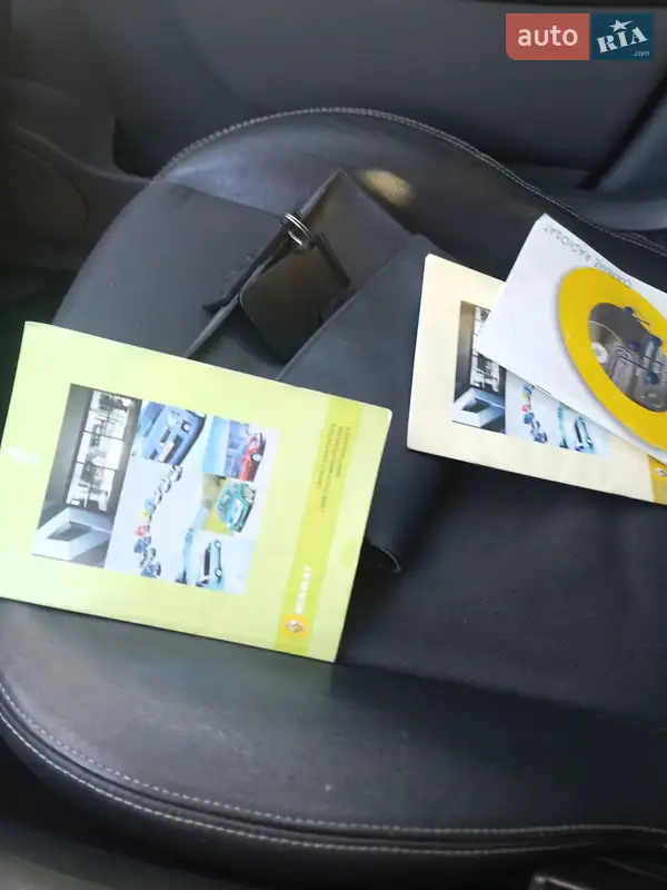 Мінівен Renault Scenic 2005 в Харкові документ