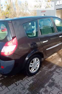 Минивэн Renault Scenic 2005 в Хмельнике