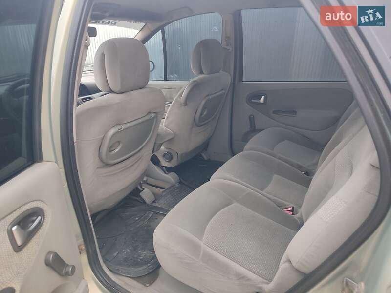 Минивэн Renault Scenic 2001 в Ивано-Франковске
