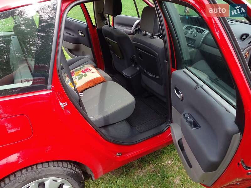 Мінівен Renault Scenic 2008 в Рівному