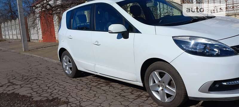 Минивэн Renault Scenic 2015 в Желтых Водах