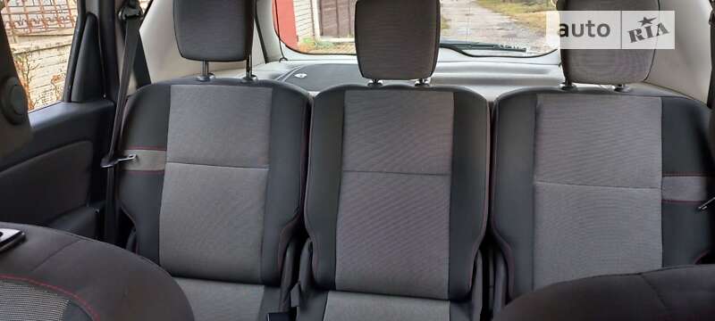 Минивэн Renault Scenic 2015 в Желтых Водах