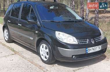 Минивэн Renault Scenic 2004 в 