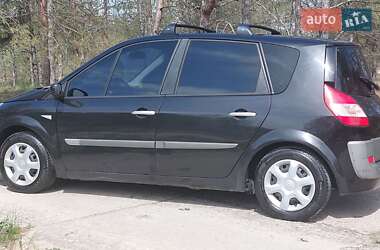 Минивэн Renault Scenic 2004 в 
