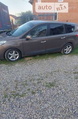 Минивэн Renault Scenic 2010 в Калуше