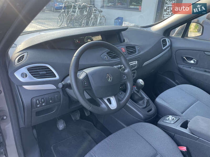 Мінівен Renault Scenic 2010 в Старокостянтинові