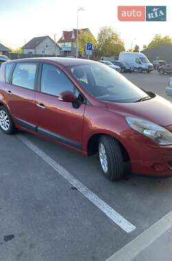 Минивэн Renault Scenic 2009 в Броварах