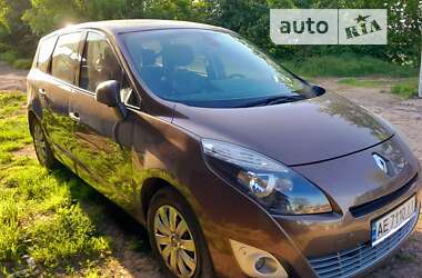 Мінівен Renault Scenic 2011 в Кривому Розі