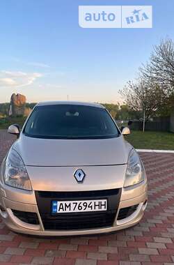 Мінівен Renault Scenic 2011 в Овручі