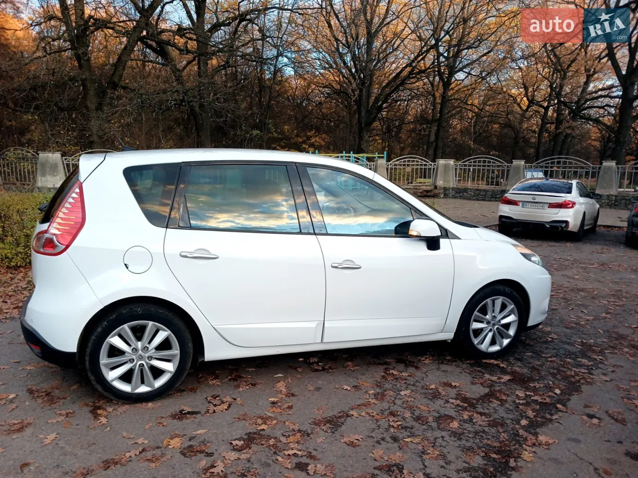 2010 Renault Scenic - мініатюра 19