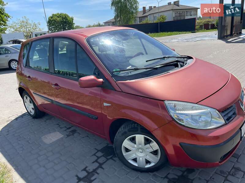 Минивэн Renault Scenic 2003 в 