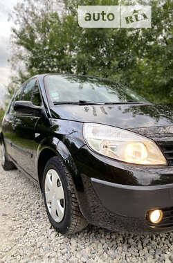 Мінівен Renault Scenic 2006 в Коломиї