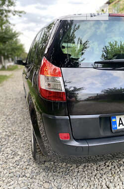 Мінівен Renault Scenic 2006 в Коломиї