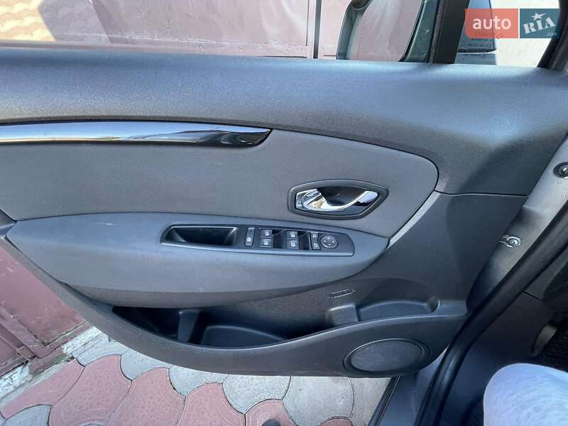 Минивэн Renault Scenic 2013 в Копычинце