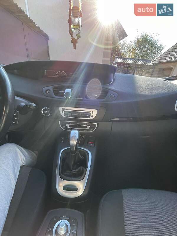 Минивэн Renault Scenic 2013 в Копычинце