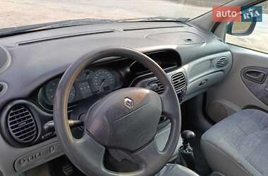 Минивэн Renault Scenic 2001 в Черновцах