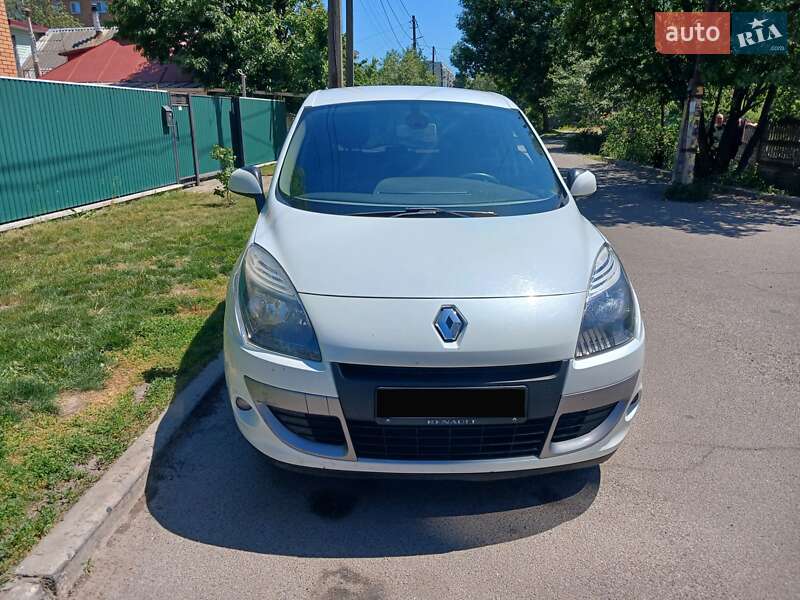 Мінівен Renault Scenic 2011 в Білій Церкві