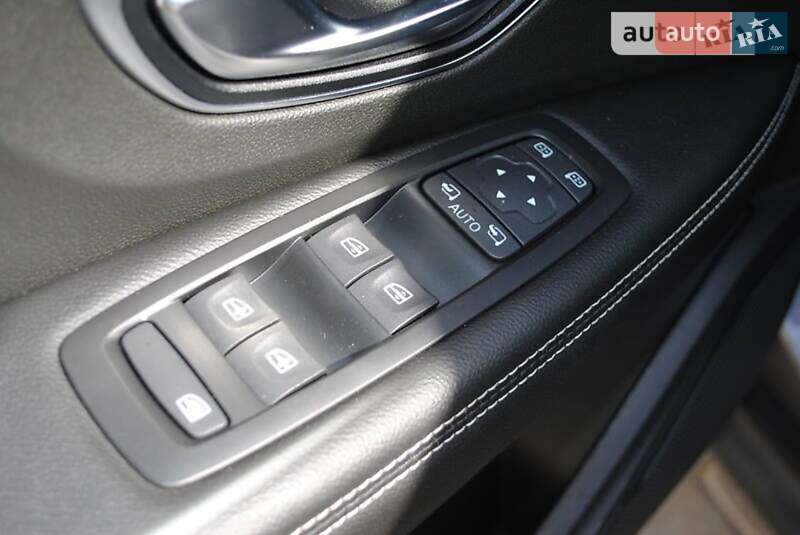 Минивэн Renault Scenic 2017 в Киеве