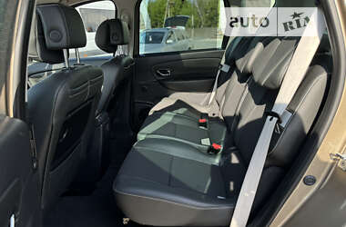 Минивэн Renault Scenic 2013 в Дубно