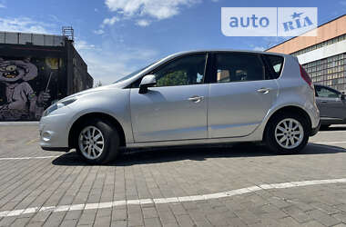 Мінівен Renault Scenic 2010 в Луцьку