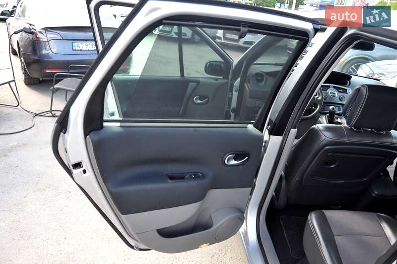 Минивэн Renault Scenic 2006 в Львове