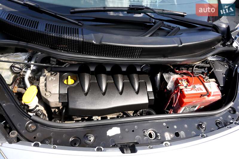 Минивэн Renault Scenic 2006 в Львове