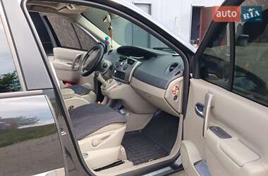Минивэн Renault Scenic 2006 в 