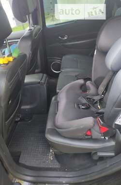 Мінівен Renault Scenic 2011 в Рівному