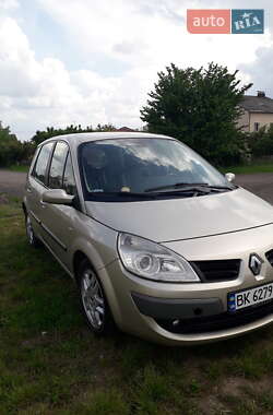 Минивэн Renault Scenic 2009 в 