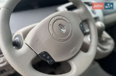 Минивэн Renault Scenic 2005 в 