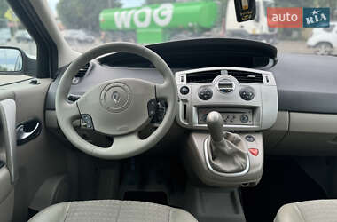 Минивэн Renault Scenic 2005 в 