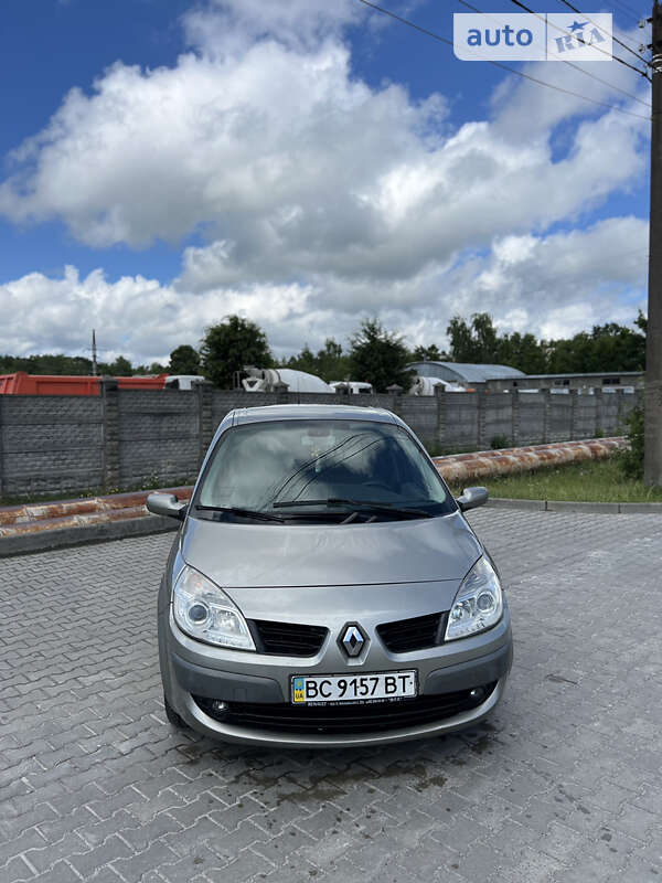 Минивэн Renault Scenic 2008 в Новояворовске