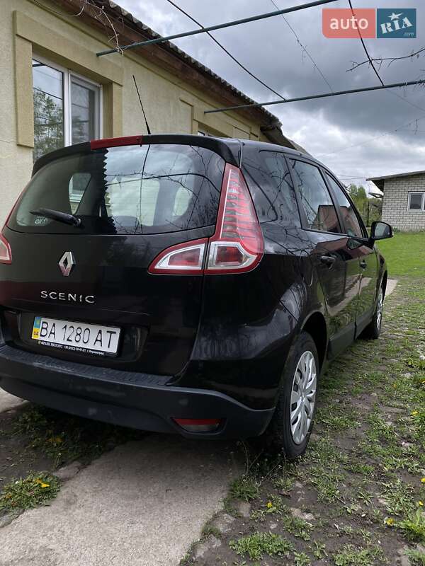 Минивэн Renault Scenic 2009 в Александрие