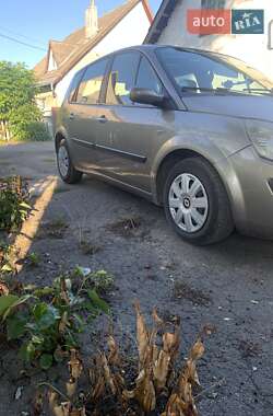 Мінівен Renault Scenic 2008 в Христинівці