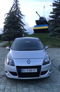 Минивэн Renault Scenic 2011 в Дубно