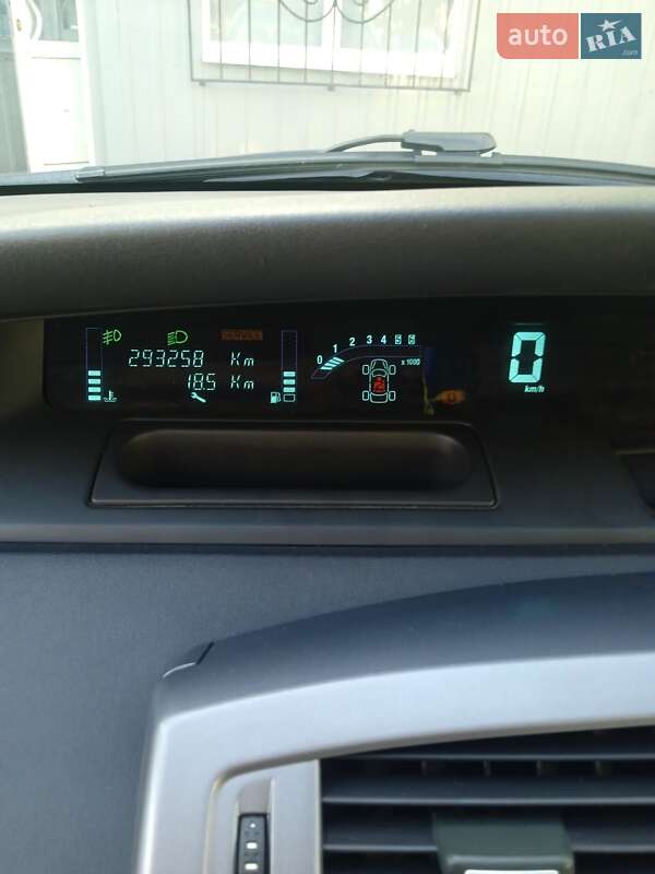 Минивэн Renault Scenic 2007 в Луцке