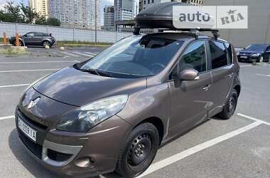 Мінівен Renault Scenic 2011 в Києві