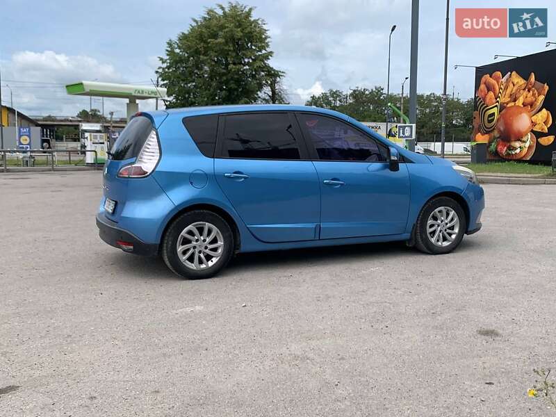 Минивэн Renault Scenic 2012 в Ивано-Франковске