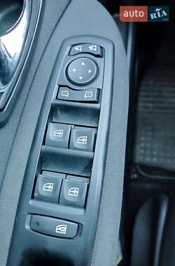 Минивэн Renault Scenic 2013 в 