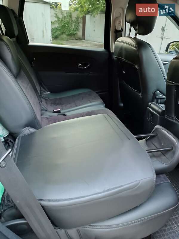Минивэн Renault Scenic 2013 в Одессе