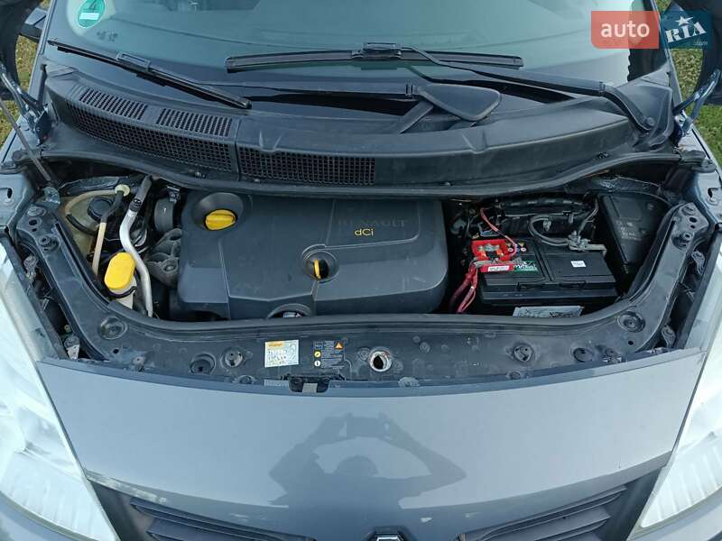 Минивэн Renault Scenic 2007 в Сумах
