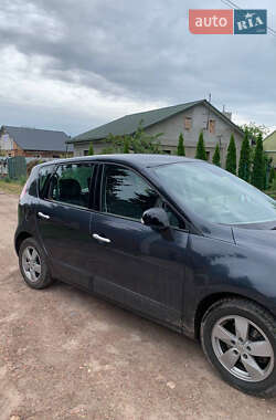 Мінівен Renault Scenic 2011 в Нововолинську