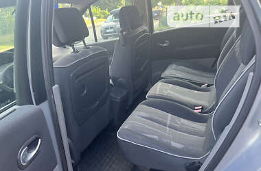Мінівен Renault Scenic 2004 в 