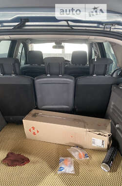 Минивэн Renault Scenic 2004 в Черновцах