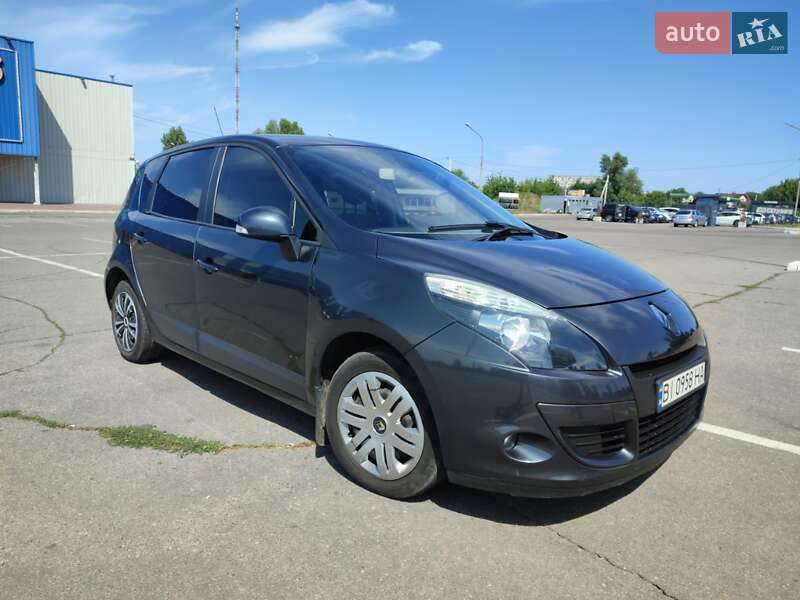 Минивэн Renault Scenic 2009 в Кременчуге