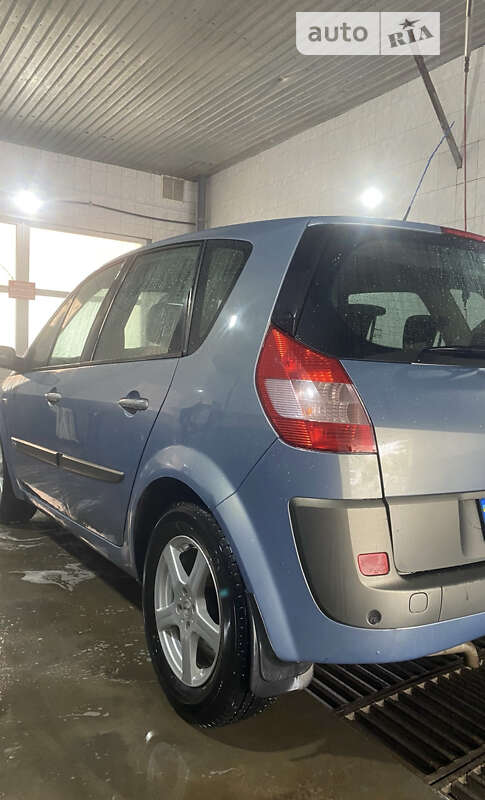 Минивэн Renault Scenic 2004 в Черновцах