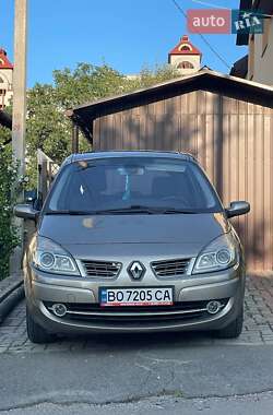 Минивэн Renault Scenic 2009 в 