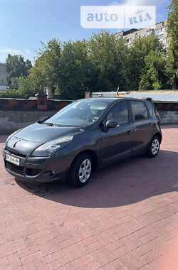 Мінівен Renault Scenic 2009 в Рівному