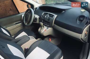 Мінівен Renault Scenic 2004 в 