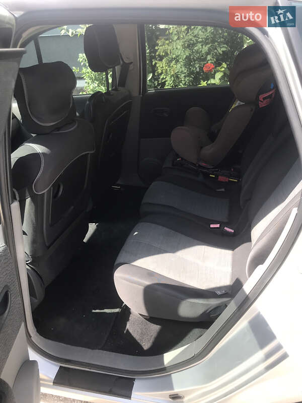 Минивэн Renault Scenic 2005 в Тернополе